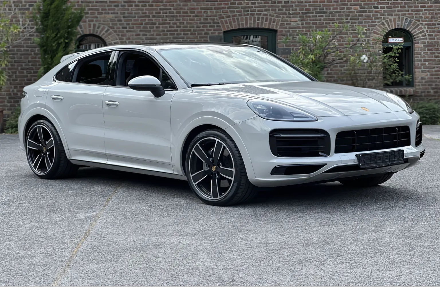 AX MOTORS Быстрая покупка Porsche Cayenne в Дубае